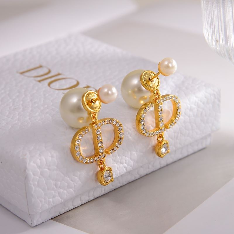 chr1st1an D10r earrings